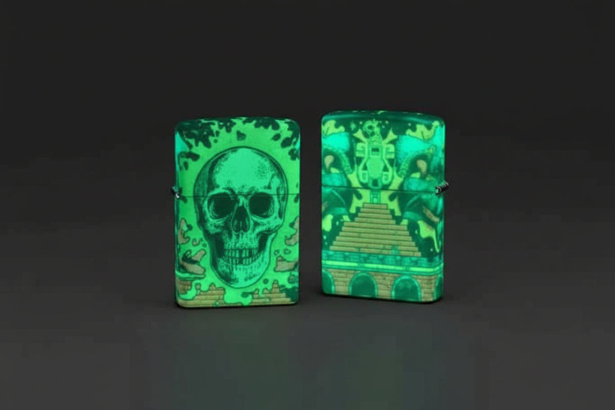 ZIPPO - Skull (Glow In The Dark)