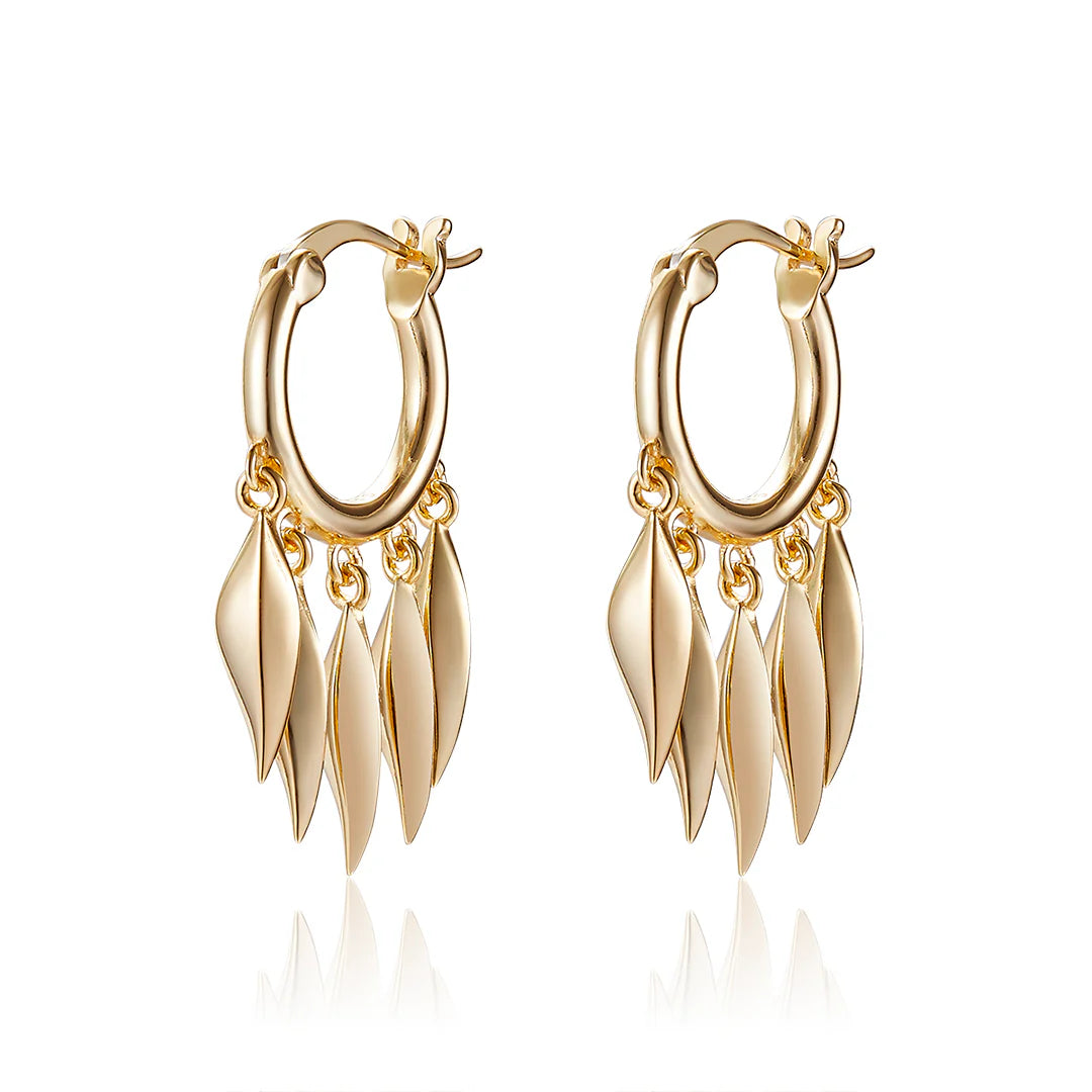 Vera Design - Cape of feathers hoop gylltir