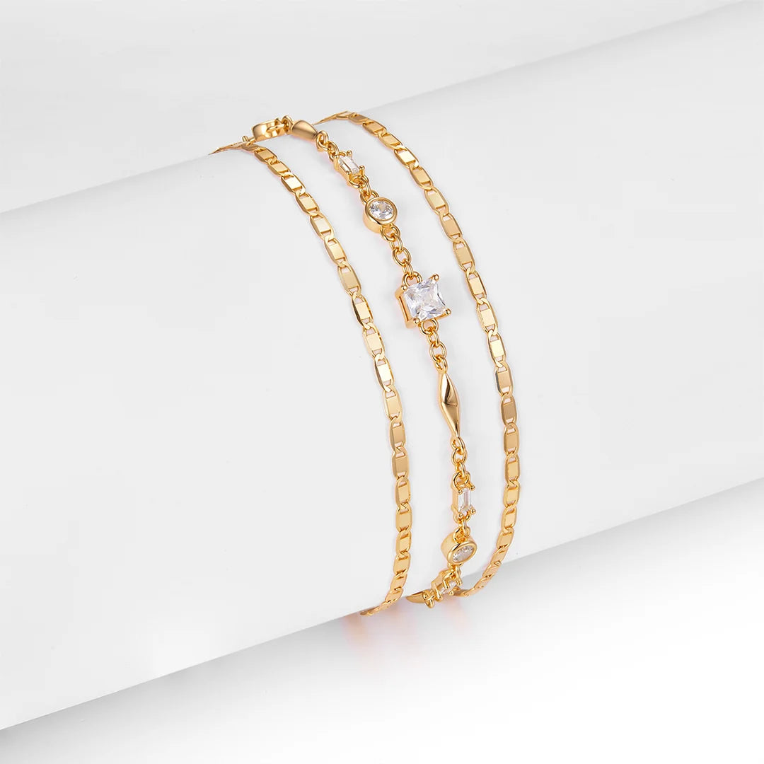 Vera Design - Björt Trinity Armband Gyllt